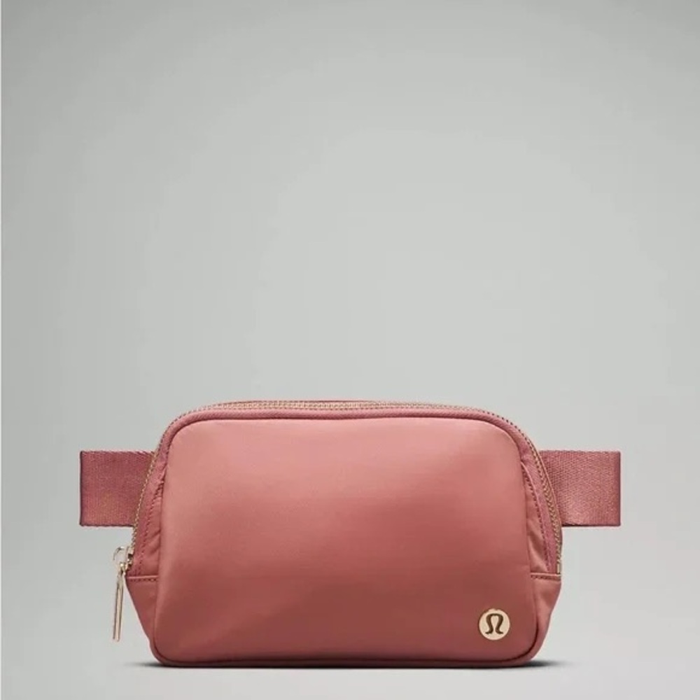 Lululemon Everywhere Belt Bag Metal Hardware — Spiced Chai / Gold (NWT)